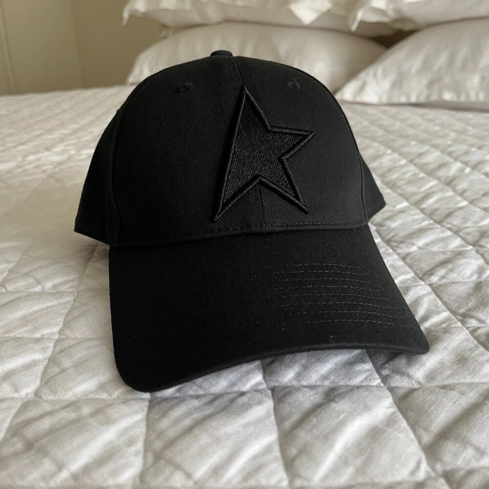 NEW Golden Goose Black Adjustable Baseball Star Hat Cap With Original Packaging - Picture 3 of 15